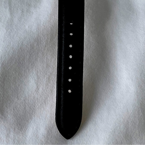 ⭐️HOST PICK⭐️ Bulova Wristwatch - Picture 4 of 9
